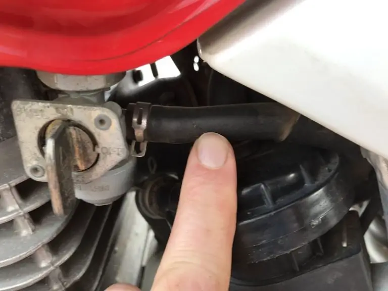 7 Reasons Why Your Motorcycle Smells Like Gas and How to Fix It